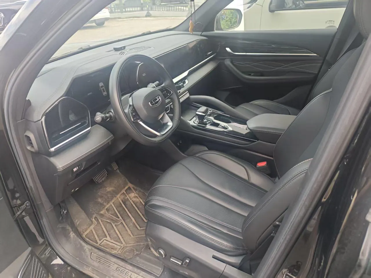 Geely 2024 XingyueL (Monjaro) 2.0TD EVO Two-Drive Long Wind Edition Automatic Gear 3