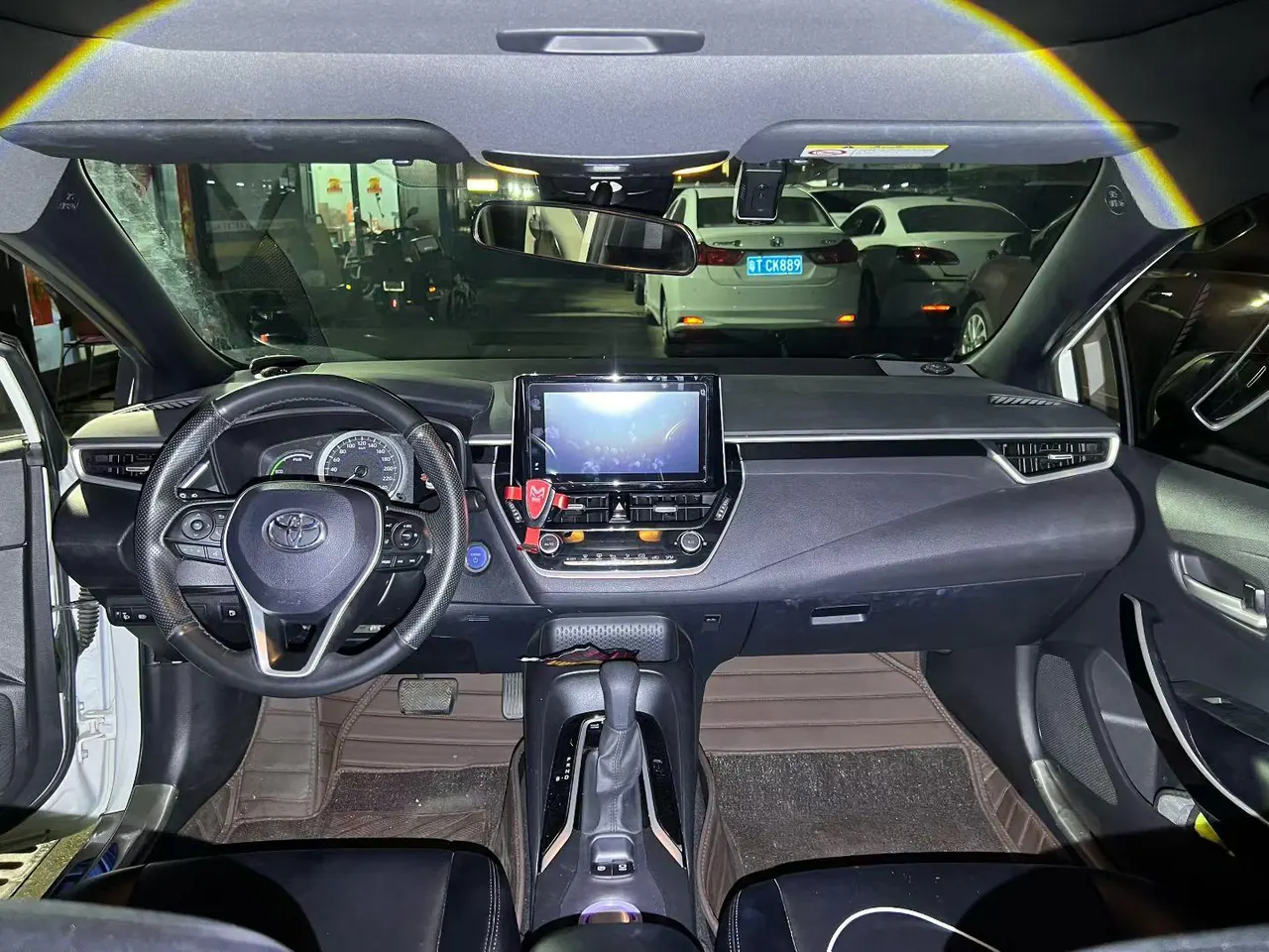 Toyota 2021 Lei Ling Shuangqing 1.8H Stepless Deluxe Edition Automatic Gear 6