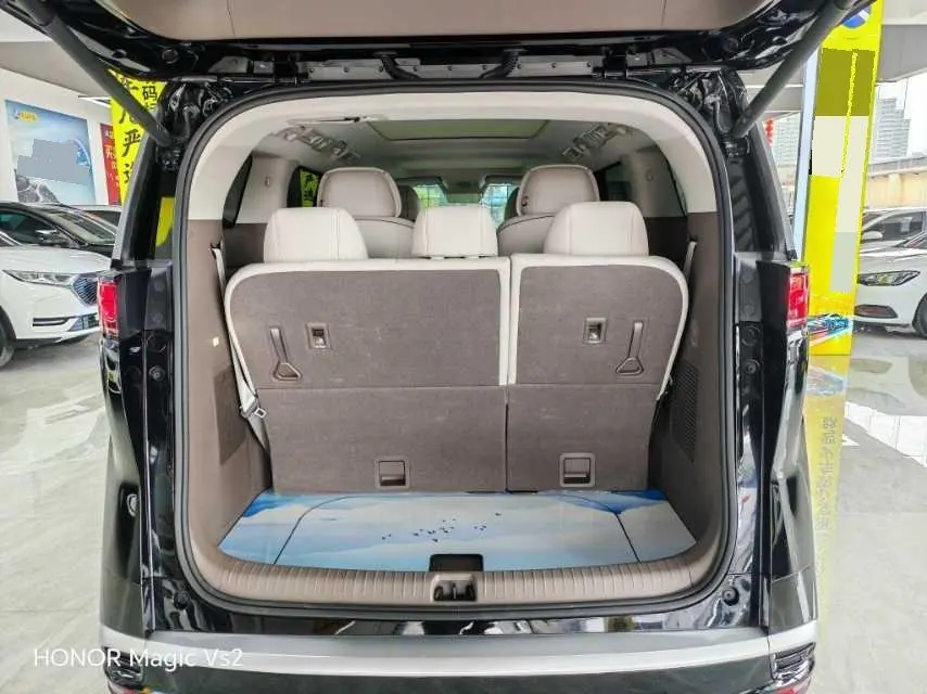 Denza 2022 Denza D9 DM-i 1.5T Stepless 970 Four-wheel Drive Honorable Automatic Gear 7