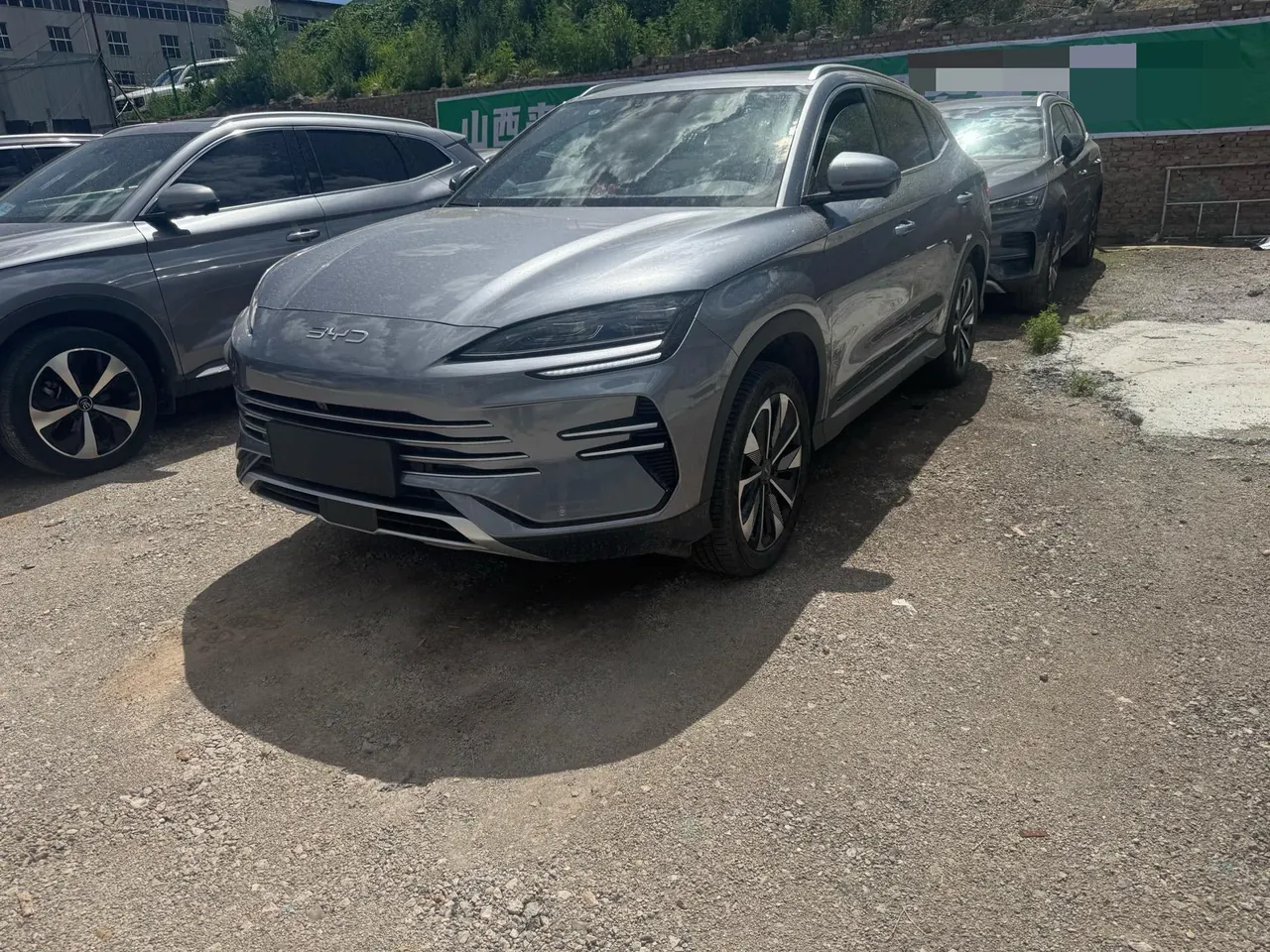 Open image lightbox: BYD Song PLUS New Energy 2025 Song PLUS DM-i 1.5 Stepless 112KM Honorable Automatic Gear
