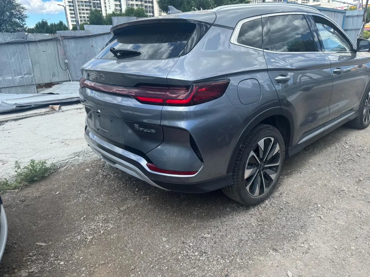 BYD Song PLUS New Energy 2025 Song PLUS DM-i 1.5 Stepless 112KM Honorable Automatic Gear 4
