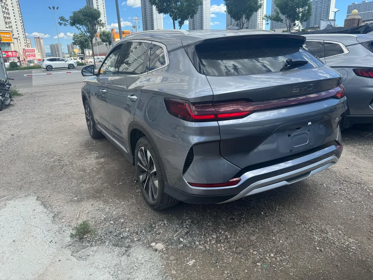 BYD Song PLUS New Energy 2025 Song PLUS DM-i 1.5 Stepless 112KM Honorable Automatic Gear 5