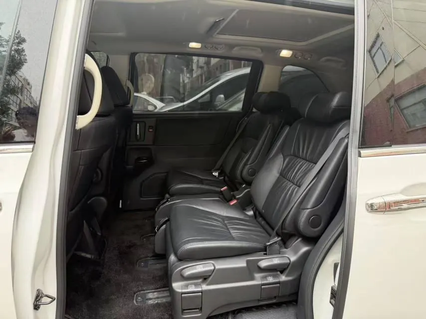 Honda 2024 Odyssey Hybrid 2.0 Stepless Sharp and Glory Edition Automatic Gear 5