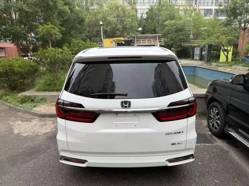 Honda 2024 Odyssey Hybrid 2.0 Stepless Sharp and Glory Edition Automatic Gear 8