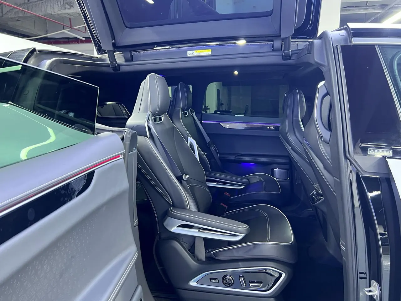 HiPhi 2021 HiPhi X Deluxe 6-seat automatic gear 5
