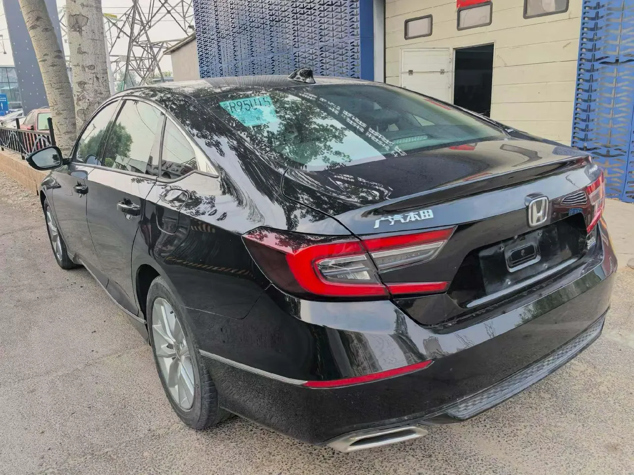 Honda 2022 10th Generation Accord 1.5T Stepless 260TURBO Magic Night Premium Edition Automatic Gear 3