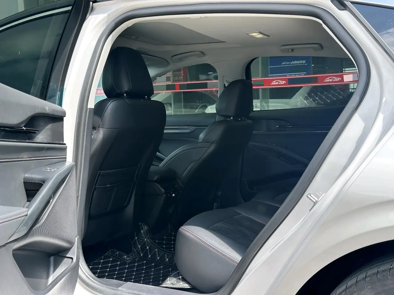 Ford 2022 Mondeo 2.0T EcoBoost 245 Luxury (Modified) Automatic Gear 5