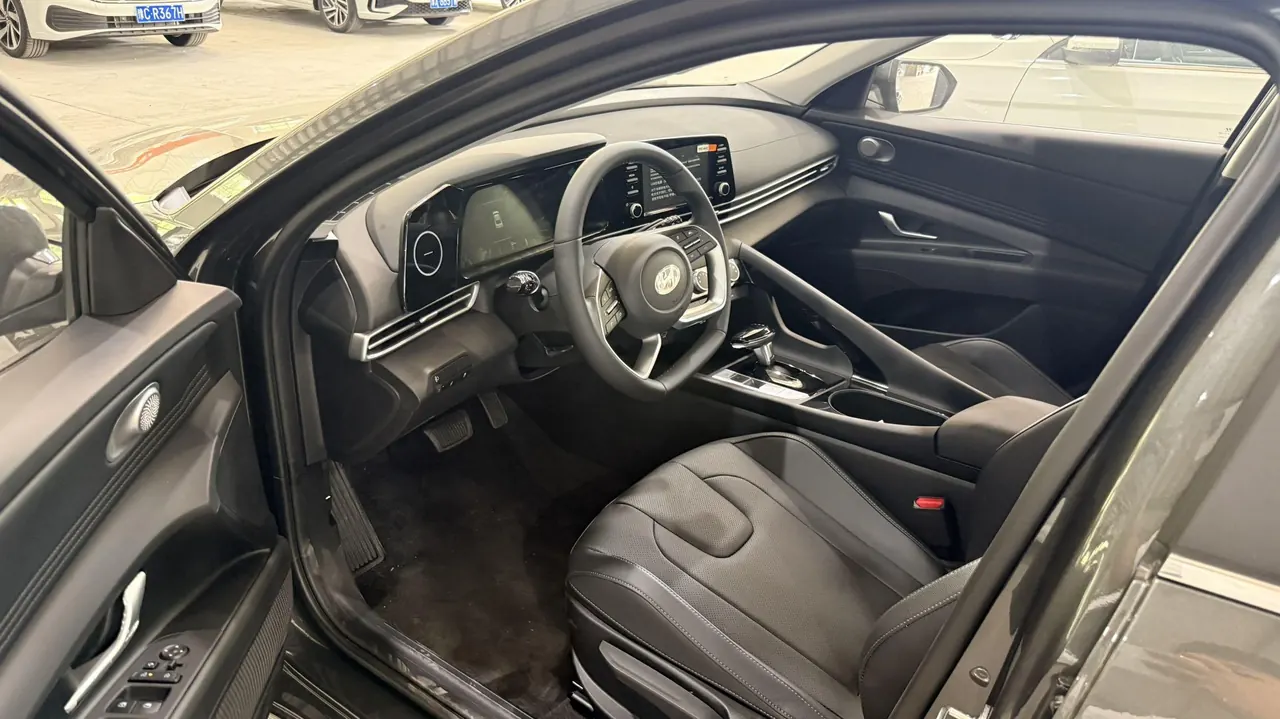 Hyundai 2026 Elantra-sedan 1.5 stepless GLX elite automatic gear 2