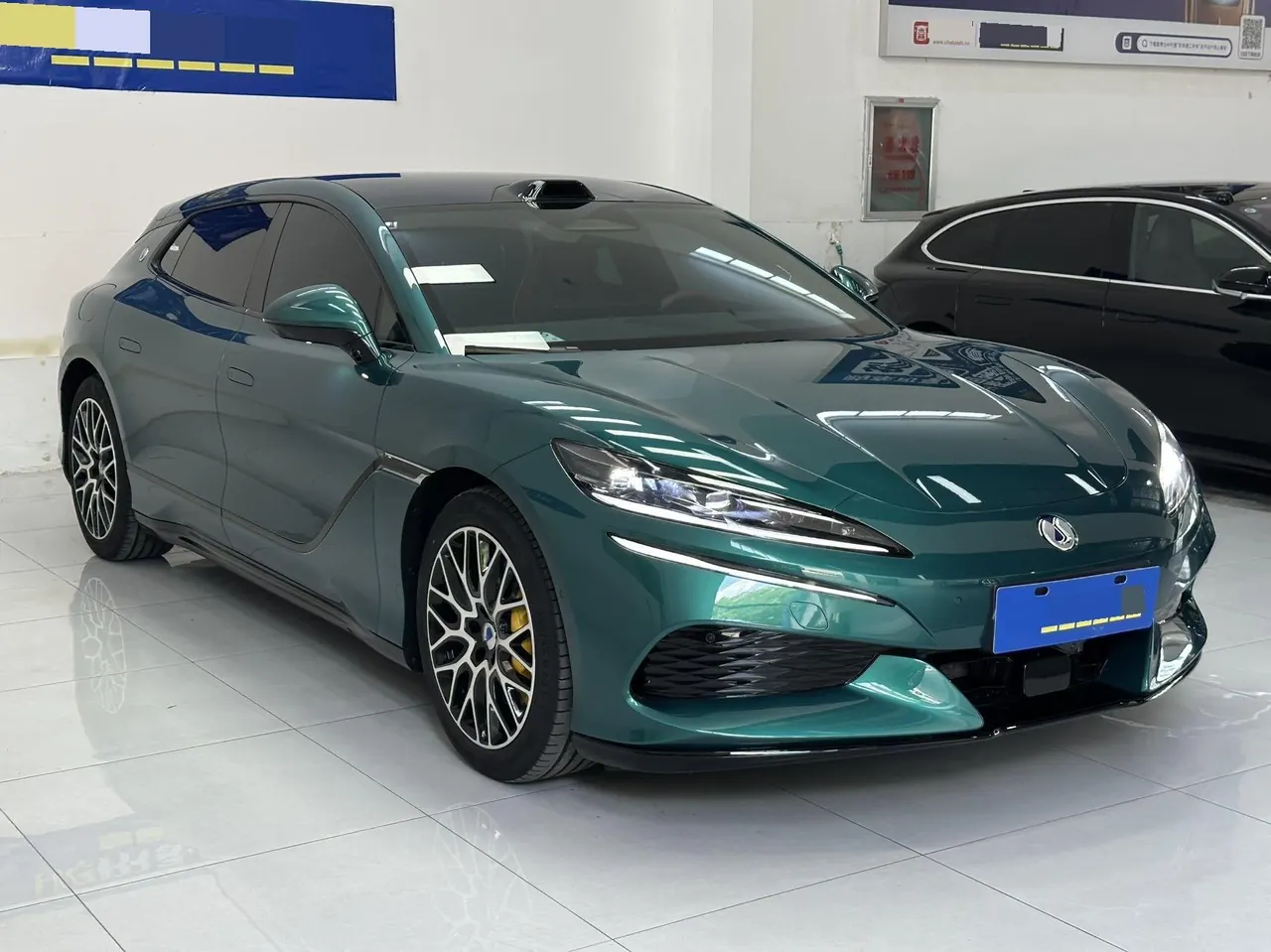 Denza 2026 Denza Z9GT Flash Charge Honorable Automatic Transmission 3