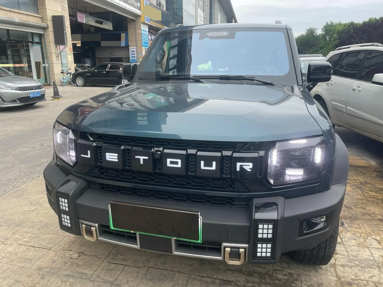 Jetour 2026 Traveler C- DM 1.5T 211km XWD Huawei Gankun Zhijia Automatic Transmission 2