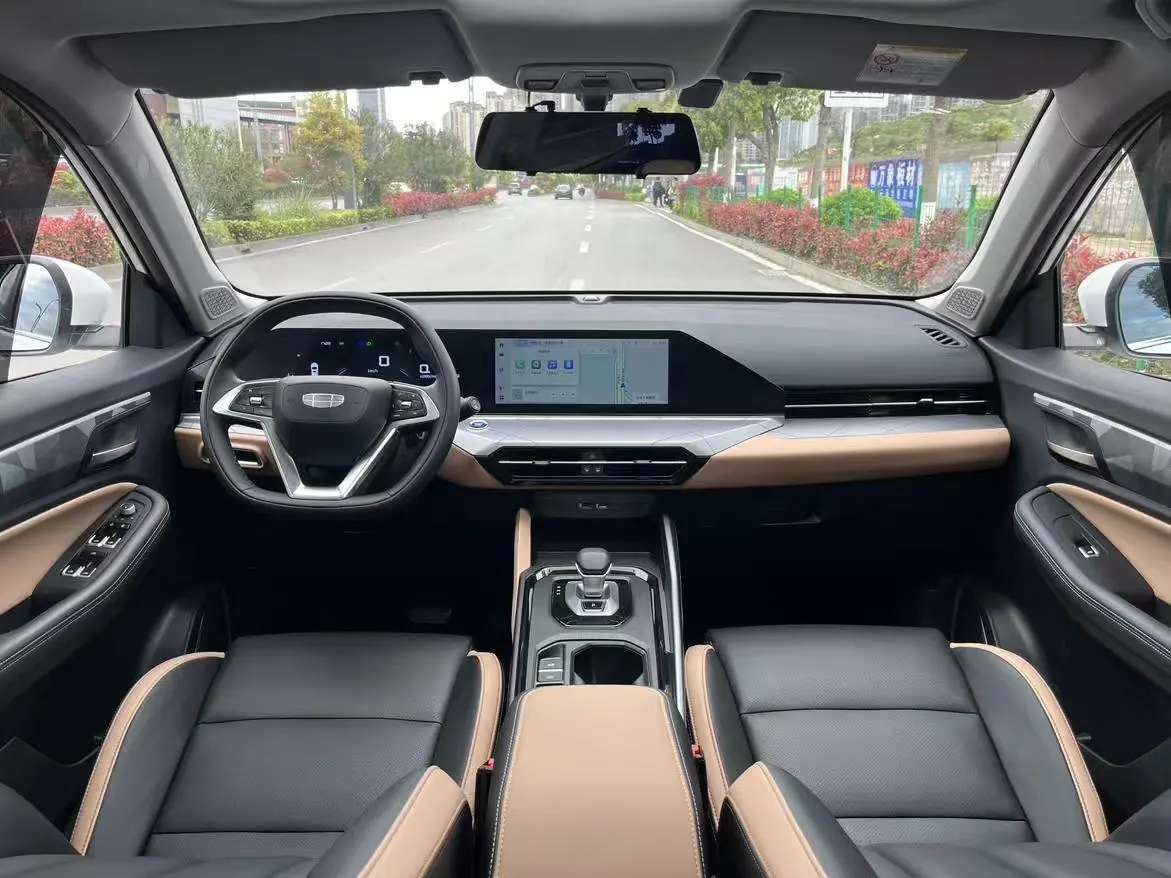 Geely 2024 Hao Yue PRO 1.5T Vertical and Horizontal Automatic Gear 5