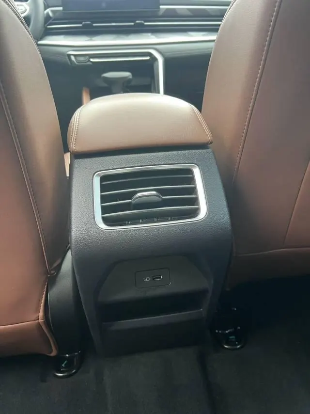Geely Vision SUV(X6) 2021 Vision X6 Pro 1.4T Premium Automatic 17