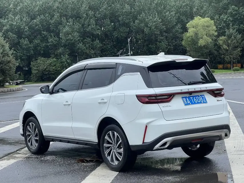 Geely Vision SUV(X6) 2021 Vision X6 Pro 1.4T Premium Automatic 4
