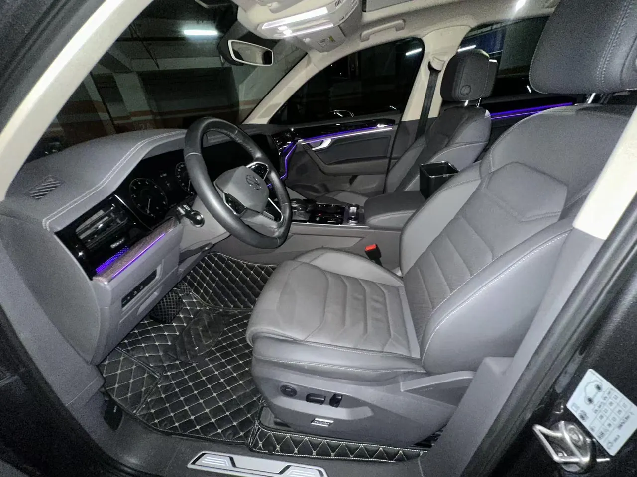 Volkswagen Touareg (Imported) 2022 Touareg 2.0TSI Sharp Edition Automatic Gear 3