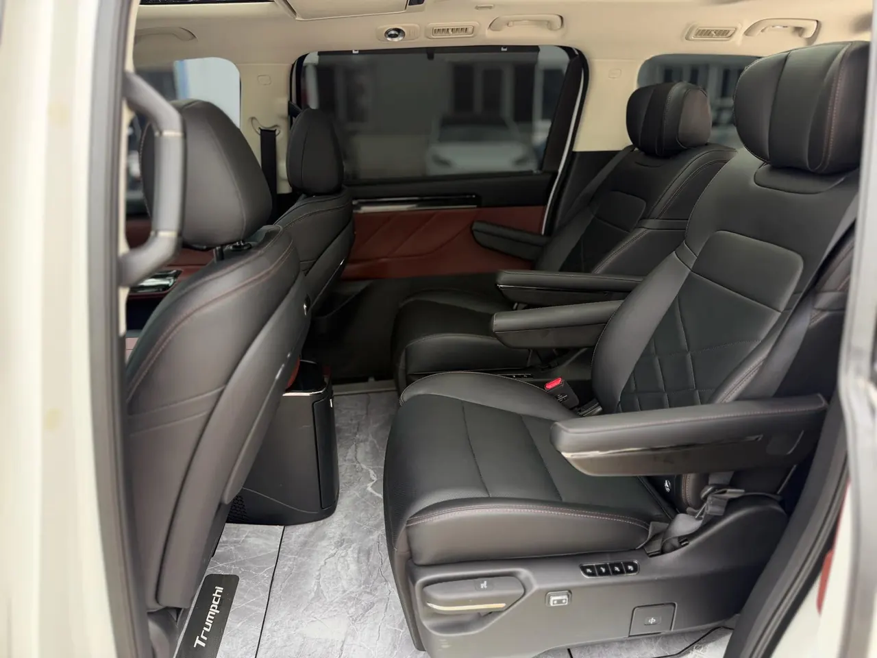 Chuanqi 2024 E8 2.0 150km Longteng Guanghui Automatic Gear 9