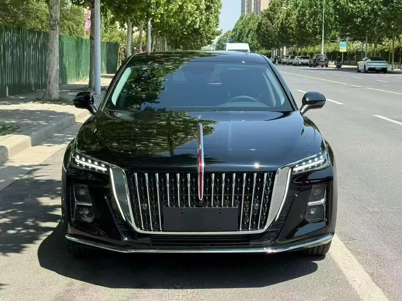 HongQi 2024 H5 2.0T Zhilian Qi Chang Edition Automatic Gear 4