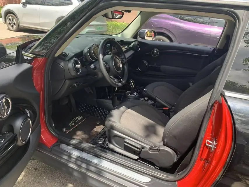 MINI Mini (imported) 2021 Mini One 1.5T automatic gear 4