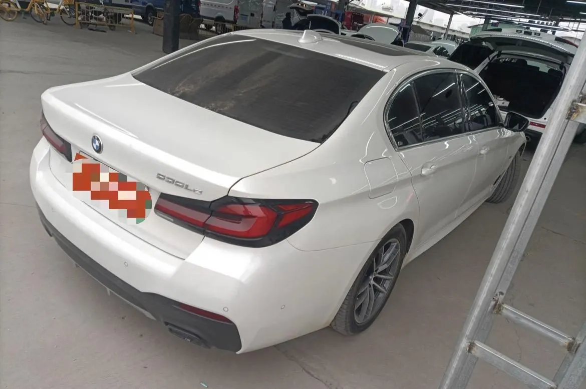 BMW 5 New Energy 2022 535Le 2.0T Pioneer Edition M Sports Suit Automatic Gear 6
