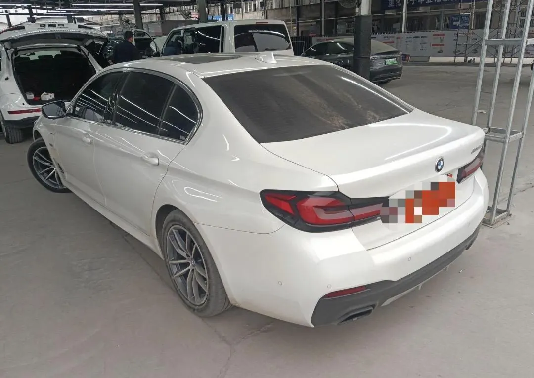 BMW 5 New Energy 2022 535Le 2.0T Pioneer Edition M Sports Suit Automatic Gear 7