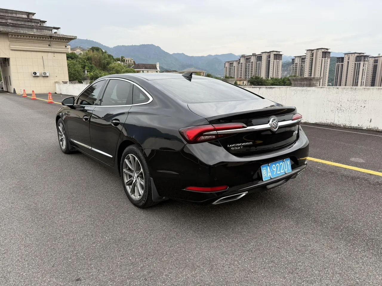 Buick 2021 LaCrosse 2.0T 652T Luxury Automatic 4