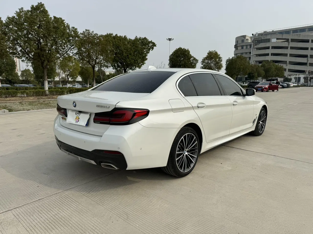 BMW 5 Series 2023 530Li 2.0T Leading M Sports Suit Automatic Gear 9