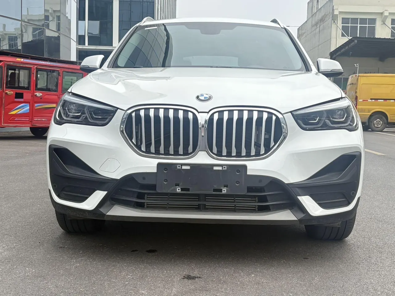 BMW 2022 X1 sDrive25Li 2.0T Leading Automatic Gear 3
