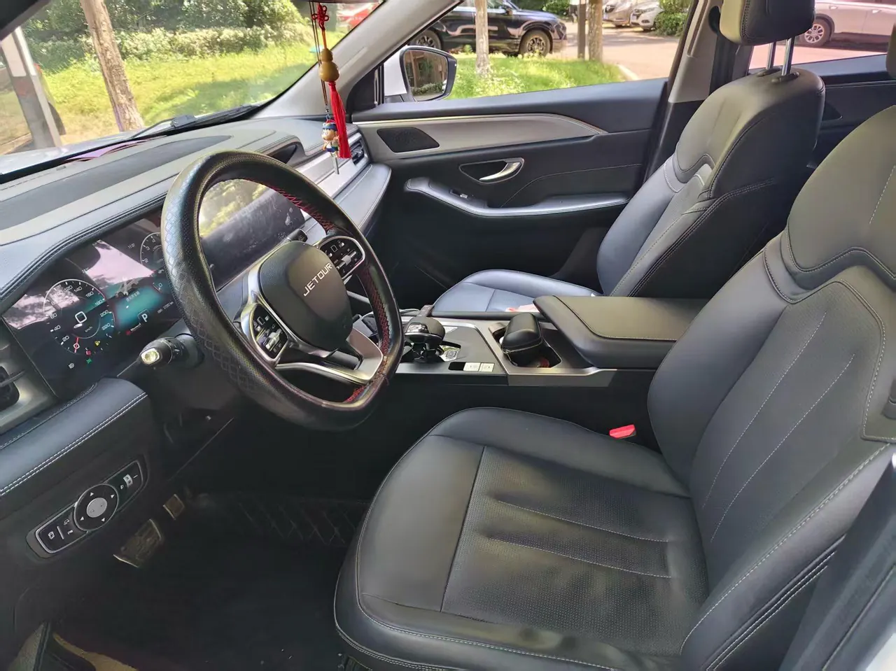 Jetour 2021 X90 PLUS 1.6TD Manor 7-seat automatic gear 4