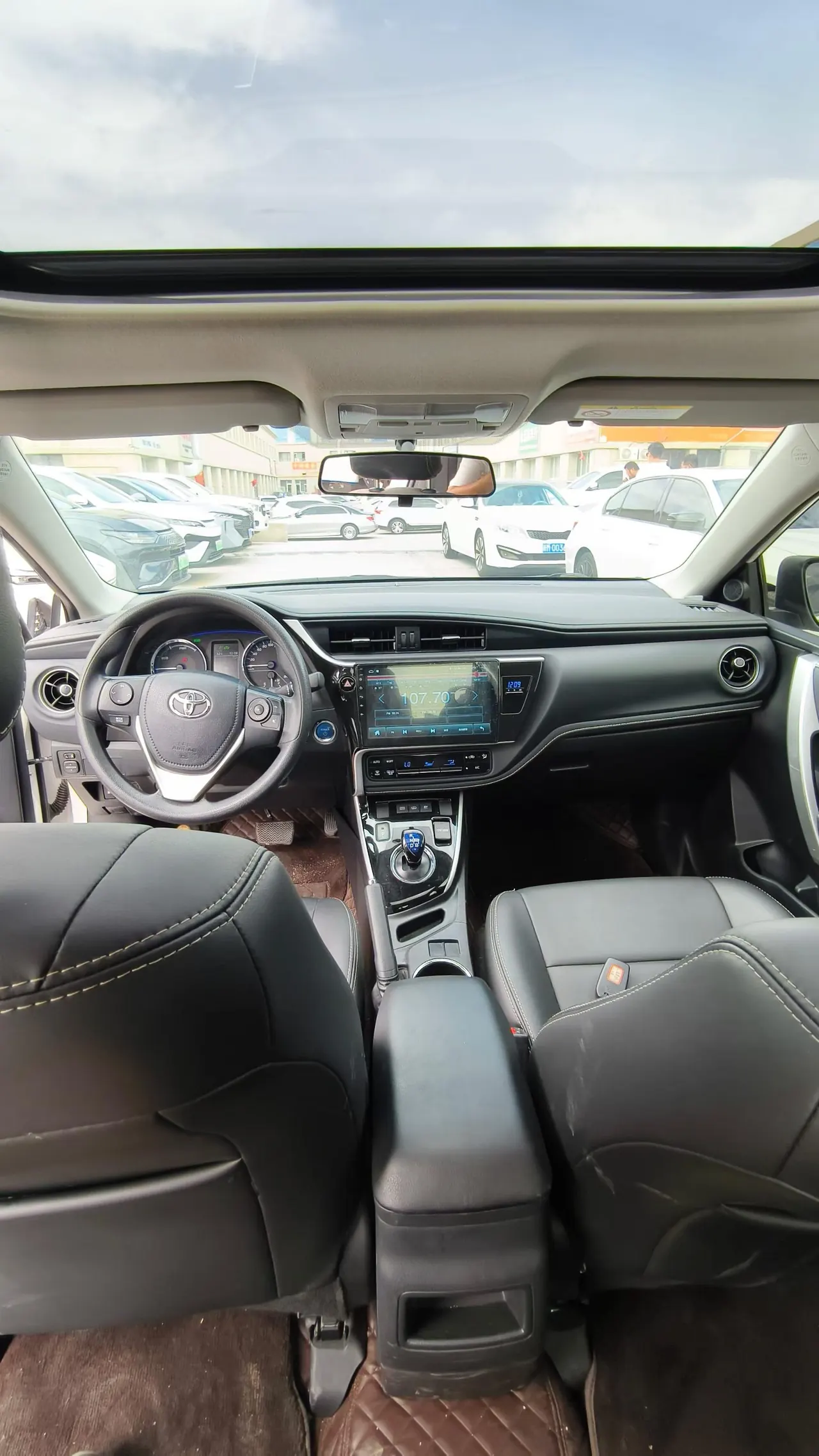 Toyota 2020 Corolla Double Engine E 1.8 Stepless Comfort Edition Automatic Gear 4