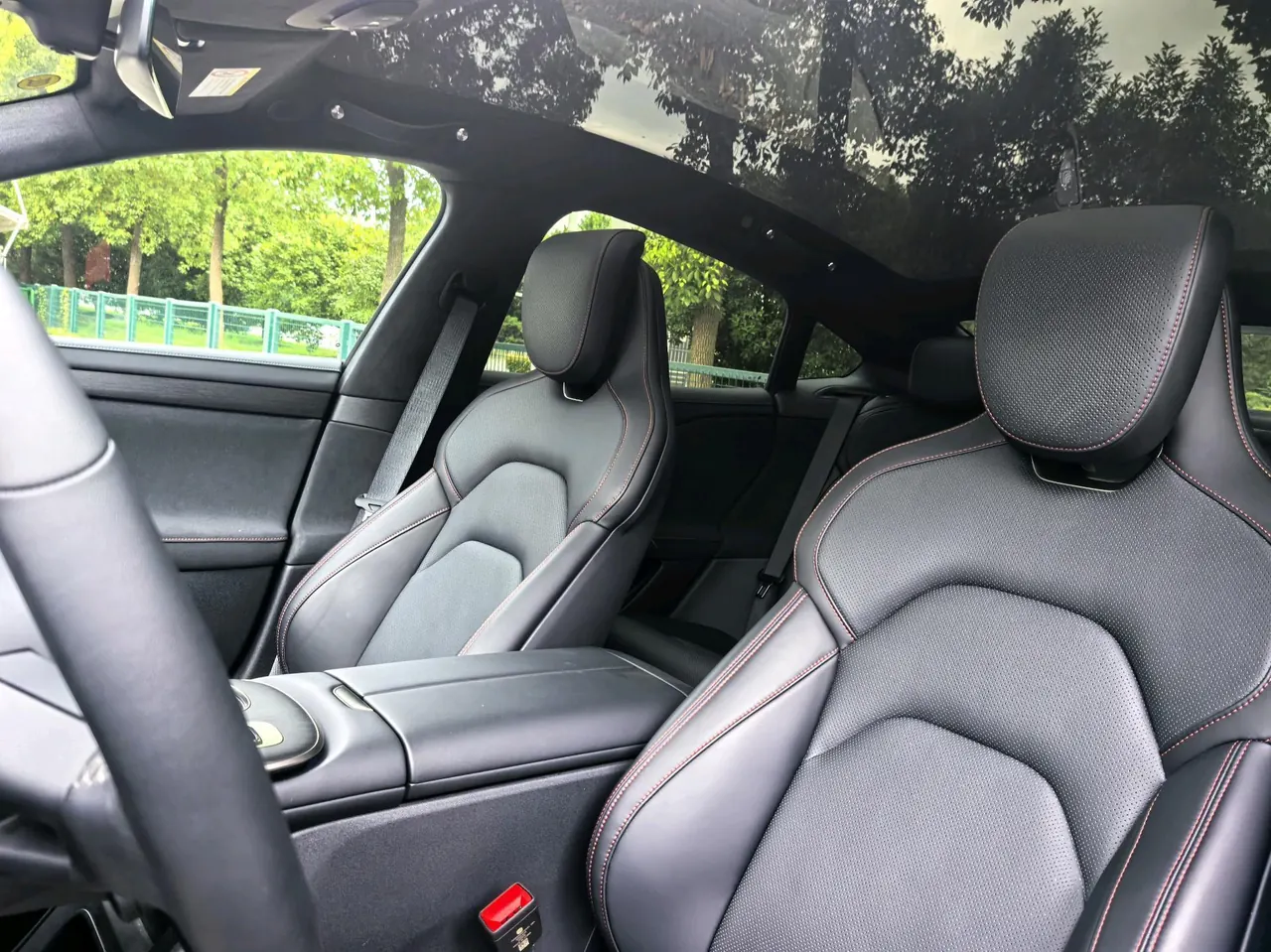 MI 2024 SU 7 800km 4-wheel drive ultra-long endurance high-end smart driving Max version automatic gear 11