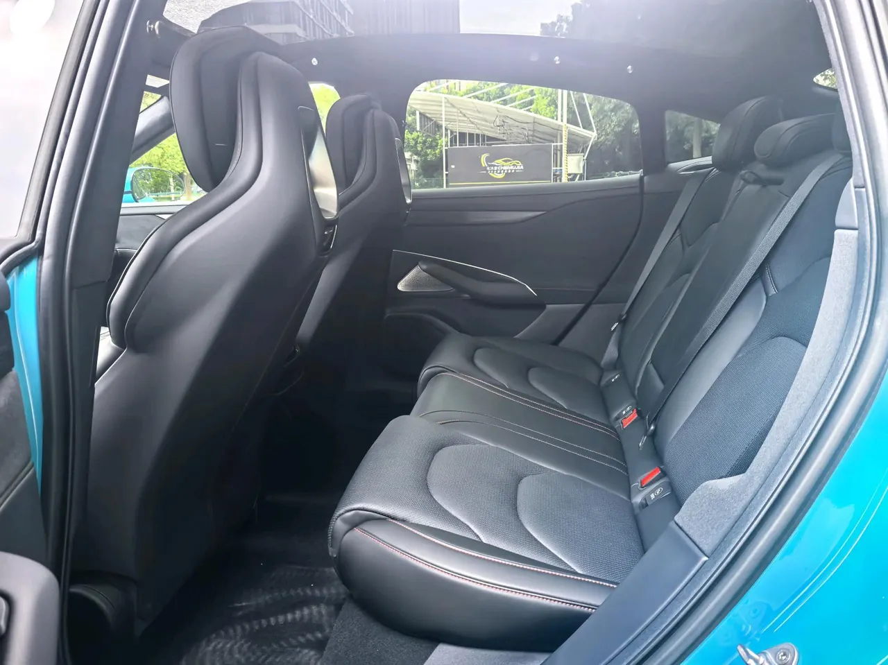 MI 2024 SU 7 800km 4-wheel drive ultra-long endurance high-end smart driving Max version automatic gear 8