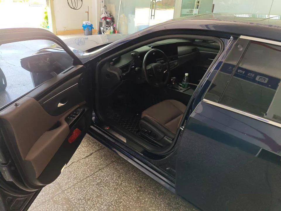 Lexus ES (Imported) 2022 ES200 2.0 Stepless Premium Edition Automatic Gear 2