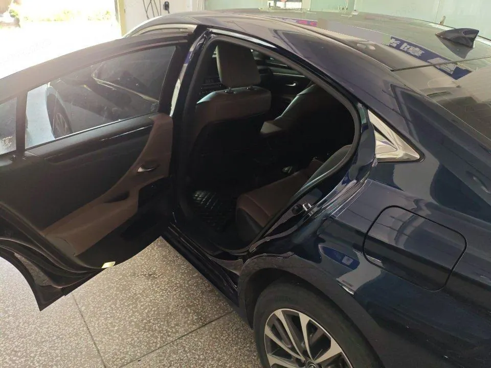 Lexus ES (Imported) 2022 ES200 2.0 Stepless Premium Edition Automatic Gear 3