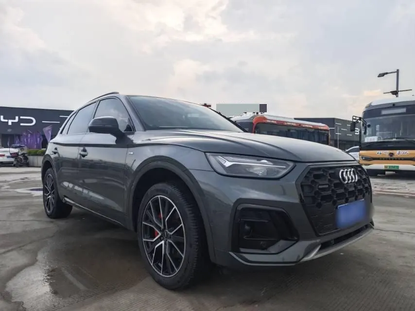 Audi 2024 Q5L 2.0TFSI 45TFSI luxury dynamic automatic transmission 3