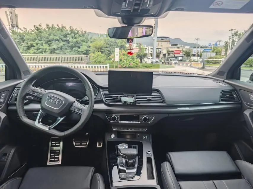 Audi 2024 Q5L 2.0TFSI 45TFSI luxury dynamic automatic transmission 6