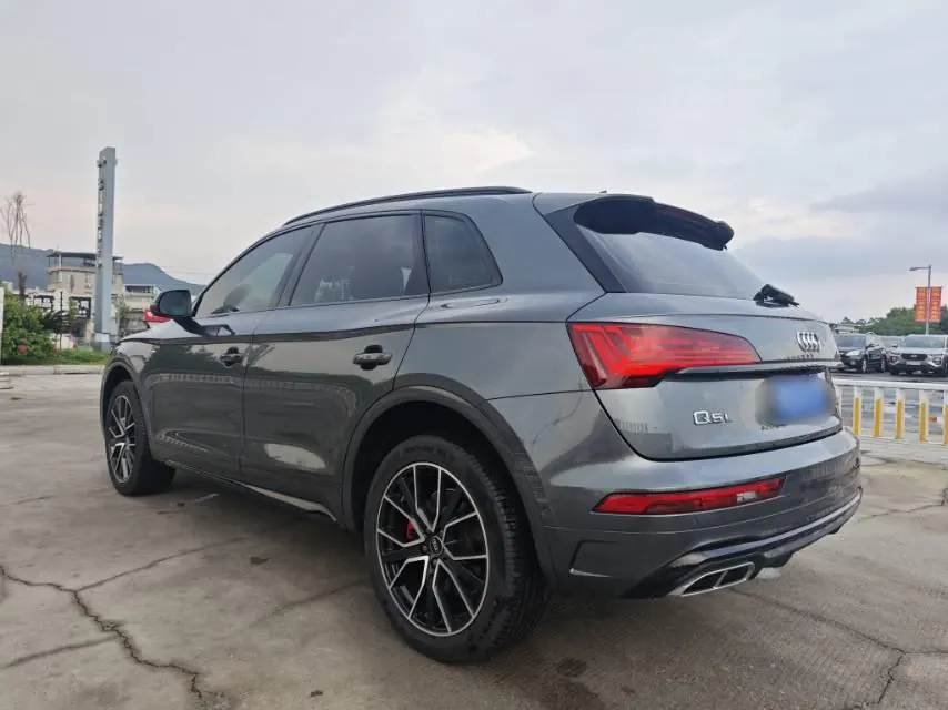 Audi 2024 Q5L 2.0TFSI 45TFSI luxury dynamic automatic transmission 7