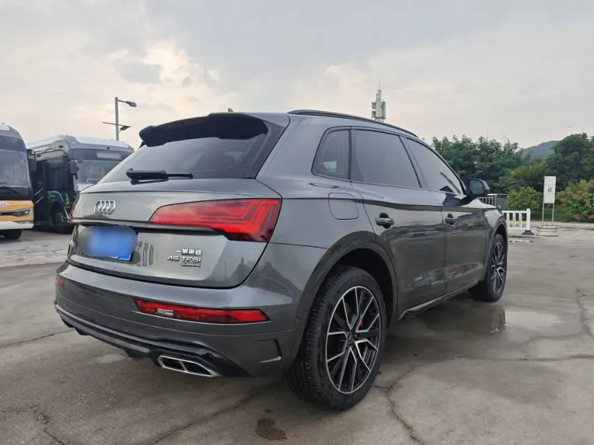 Audi 2024 Q5L 2.0TFSI 45TFSI luxury dynamic automatic transmission 9