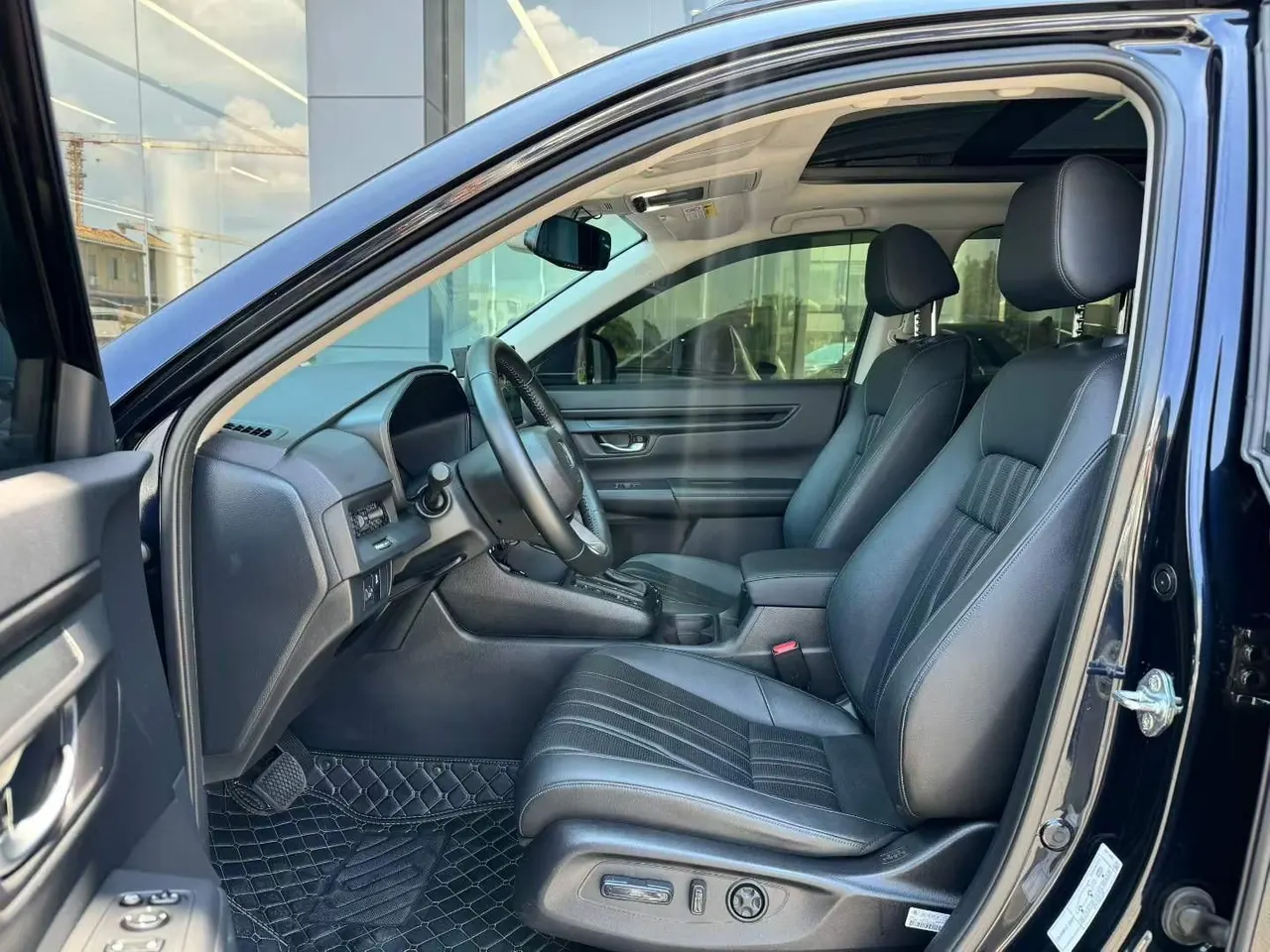 Honda 2023 Hao Ying 1.5T Stepless 240TURBO Two-Drive Deluxe Edition 5-seat Automatic Gear 4