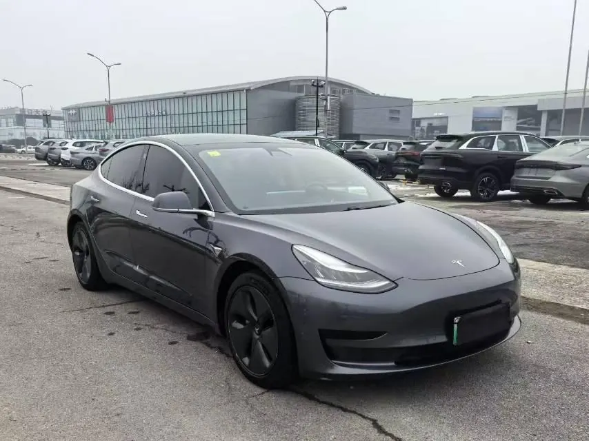 Tesla 2023 Model Y rear-wheel drive version automatic transmission 2