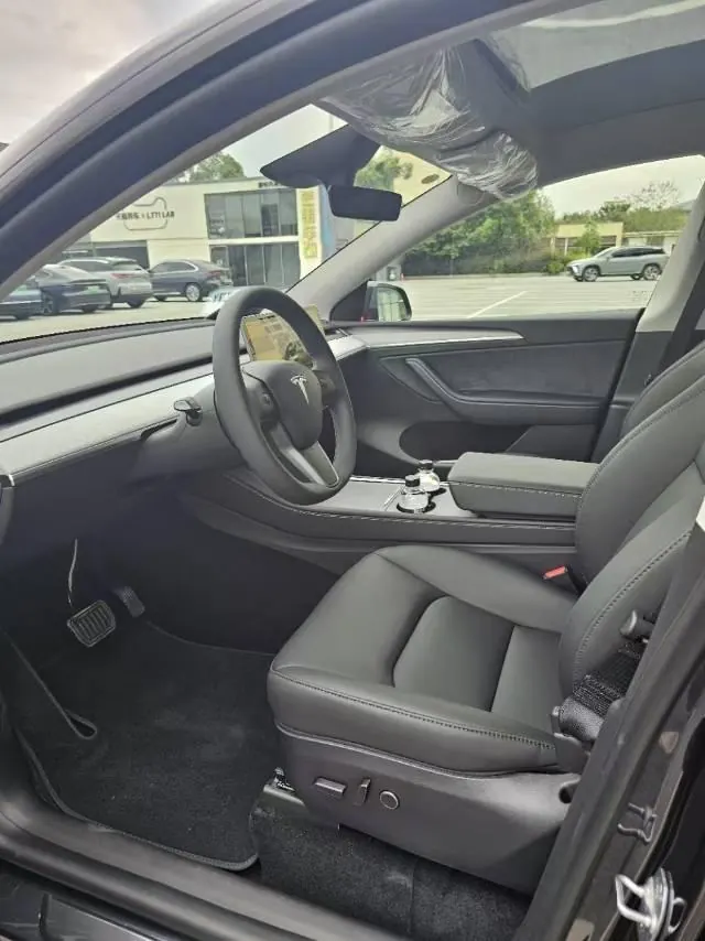 Tesla 2023 Model Y rear-wheel drive version automatic transmission 4