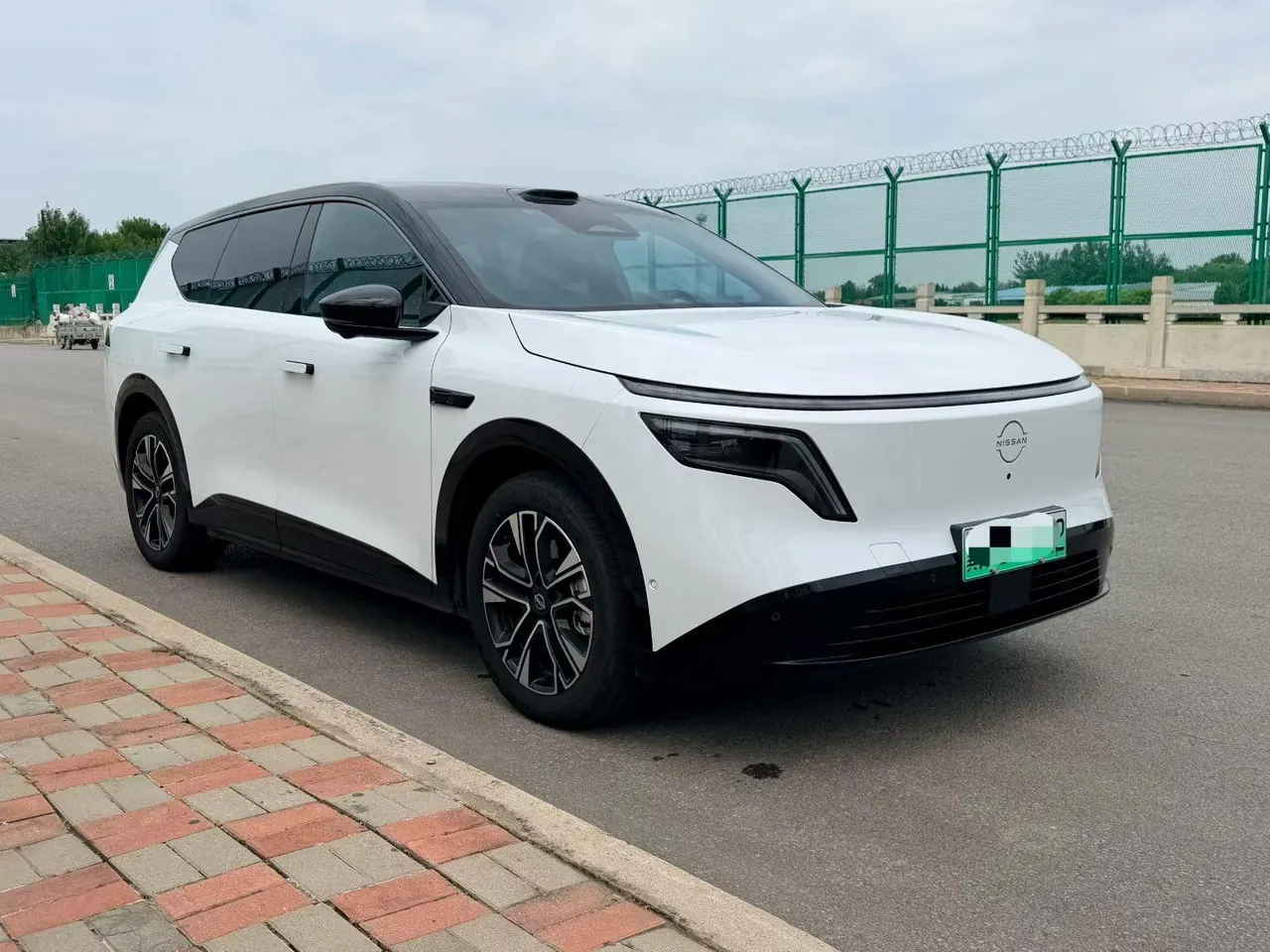 Nissan 2026 NX 8 650 Max Automatic 3