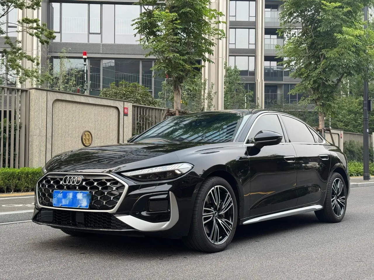 Open image lightbox: Audi 2026 A5L 2.0T Dry Kun Smart Driving Edition Automatic Gear