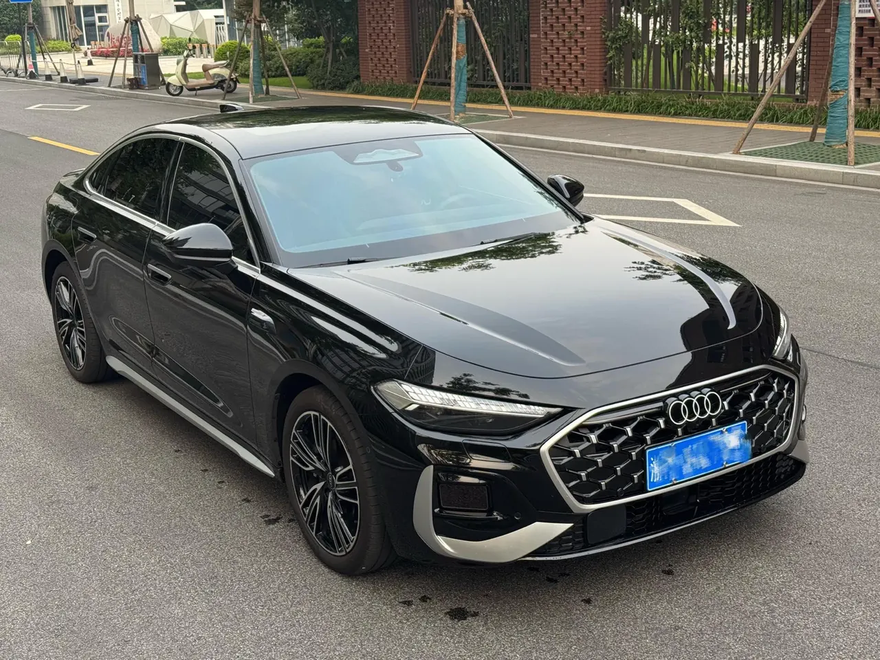 Audi 2026 A5L 2.0T Dry Kun Smart Driving Edition Automatic Gear 3