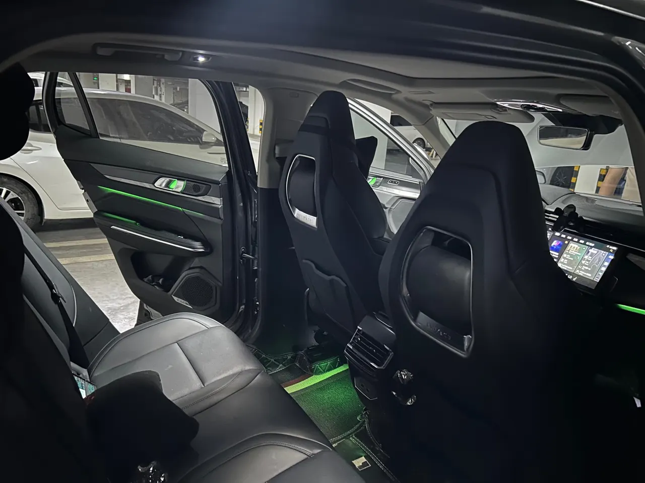 LYNK&amp;CO 2021 LYNK&amp;CO 01 2.0TD Two-Drive Pro Automatic 5