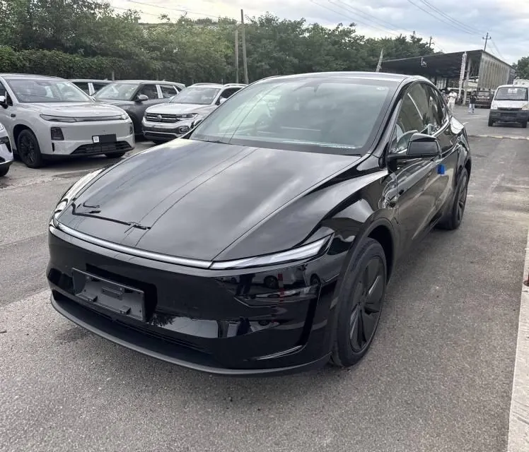 Tesla 2026 Model Y Rear-Wheel-Drive Automatic - View 1