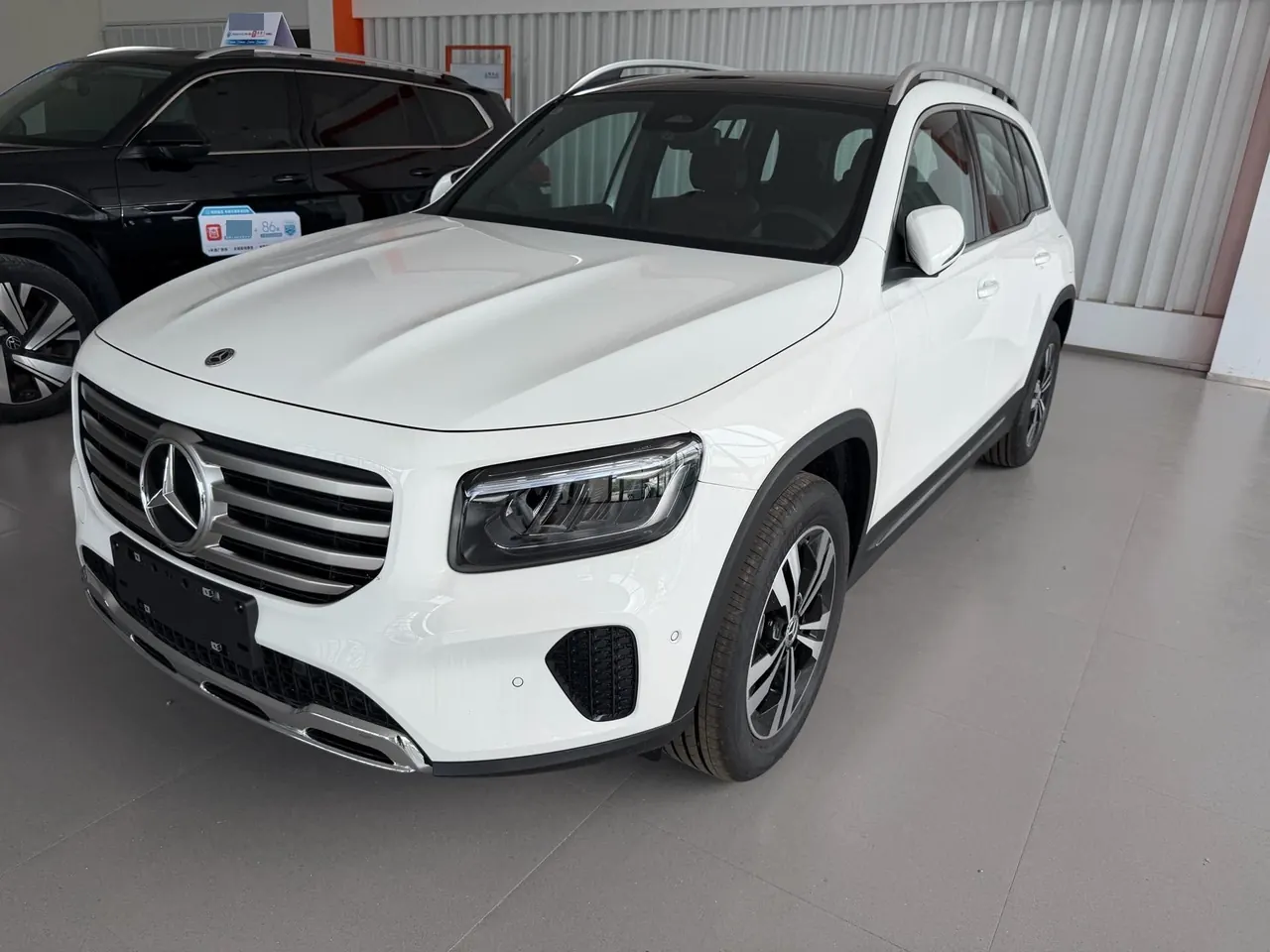 Mercedes Benz 2026 GLB 200 1.3T Dynamic Automatic - View 1