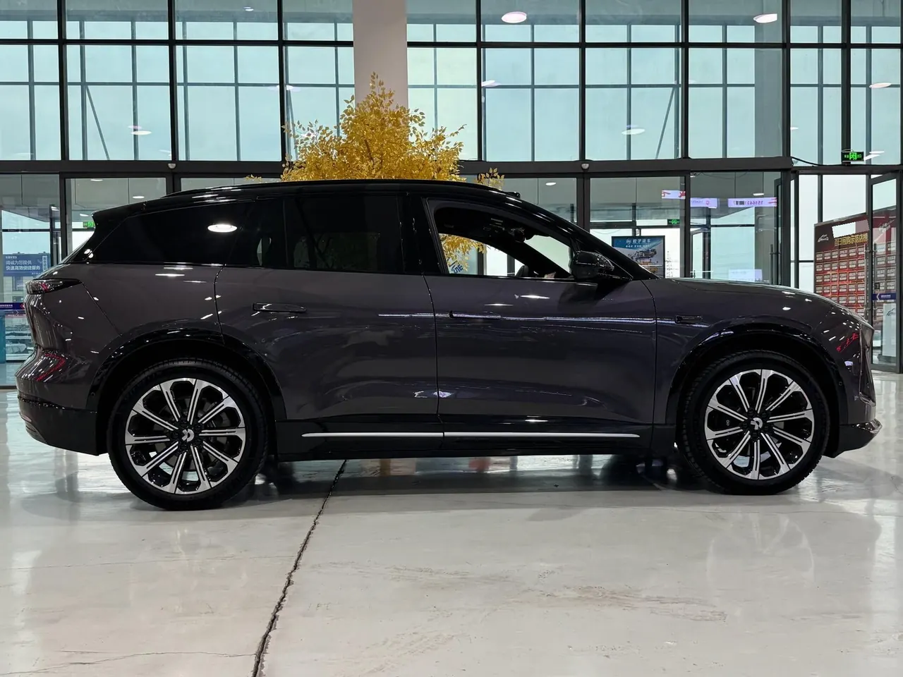 NIO 2025 ES6 75kWh automatic gear 7