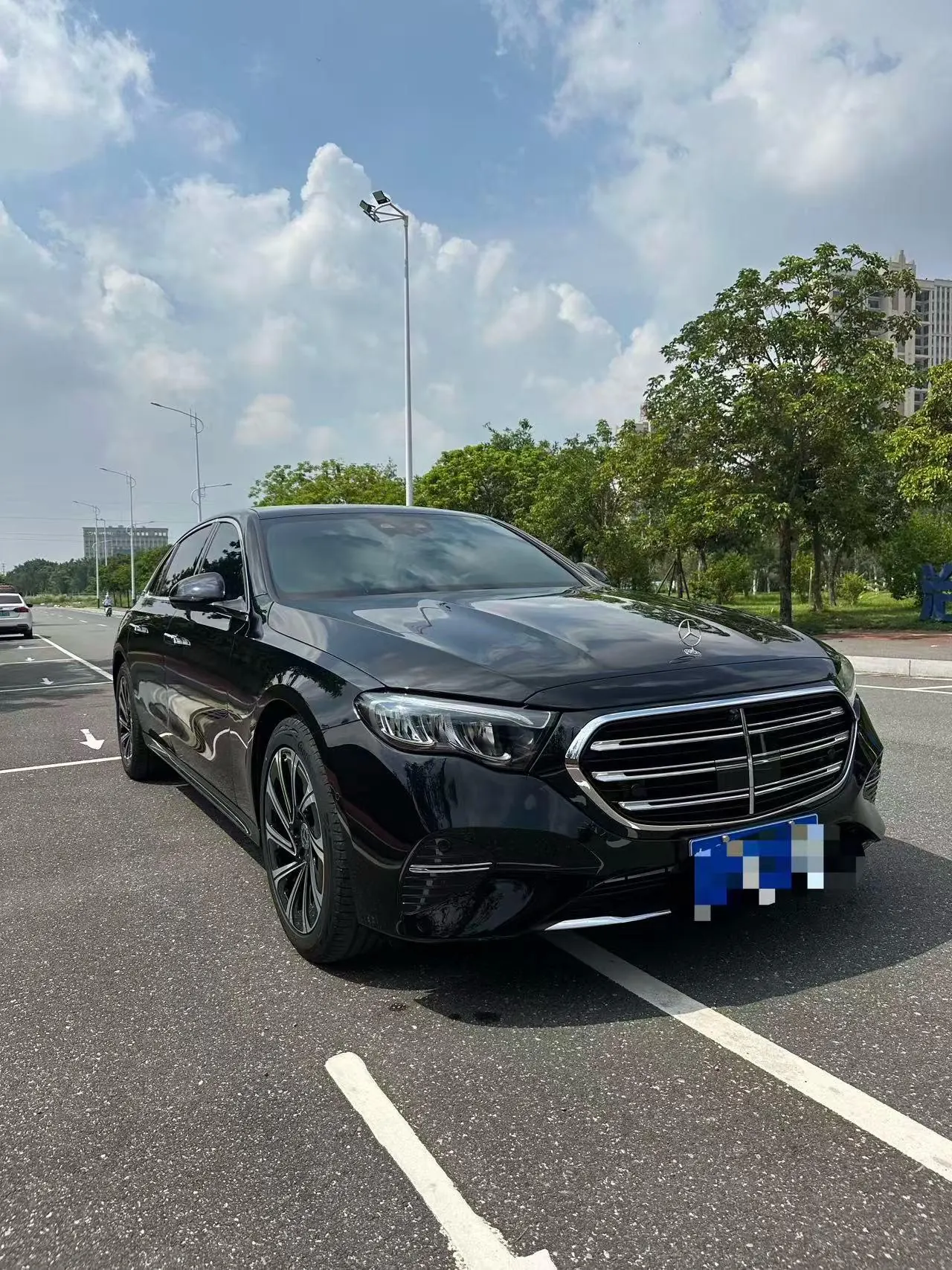 Mercedes Benz E Class 2024 E 300 L 48V 2.0T Luxury Automatic Gear 3