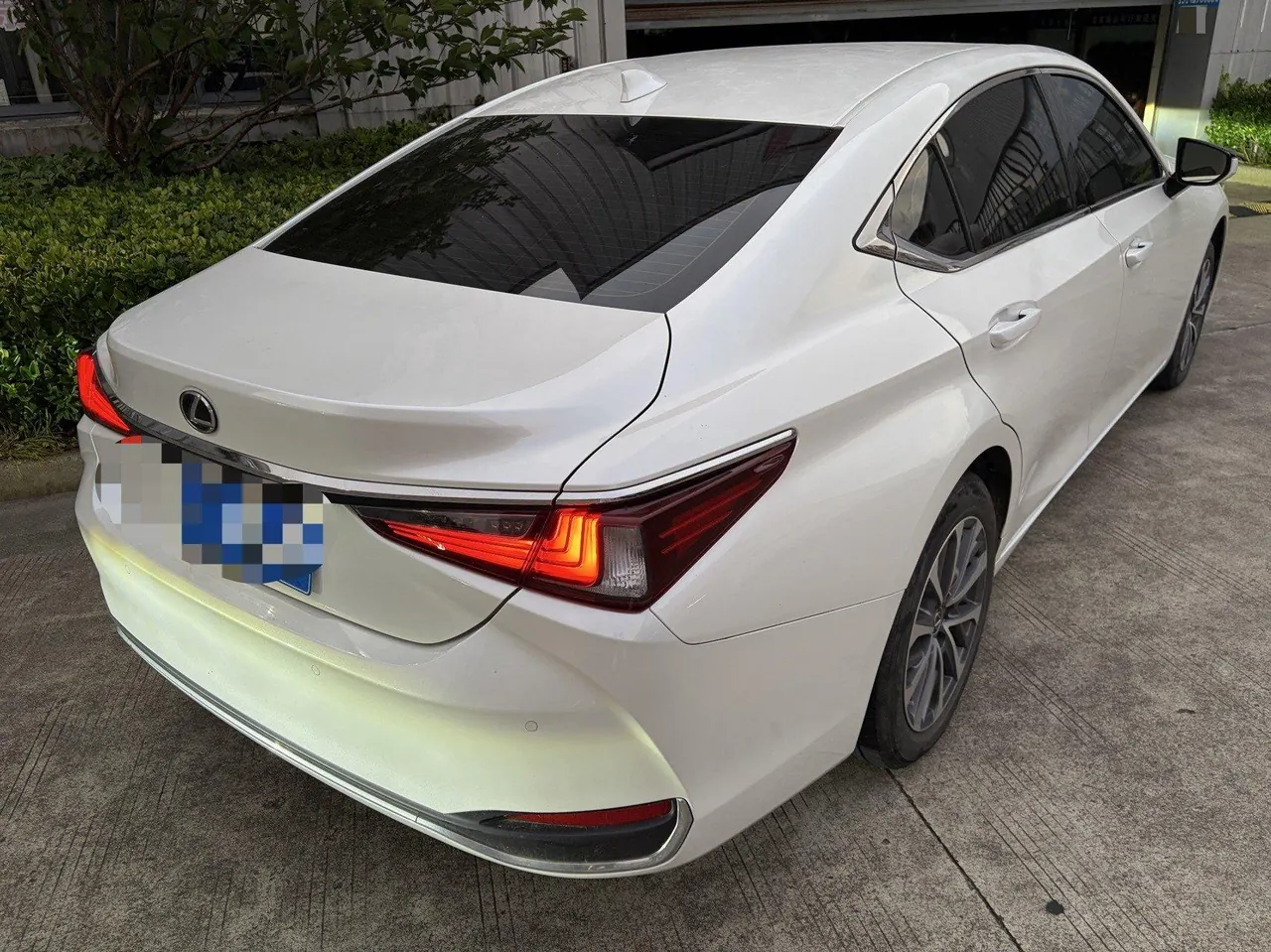 Lexus ES (Imported) 2022 ES200 2.0 Stepless Premium Edition Automatic Gear 3
