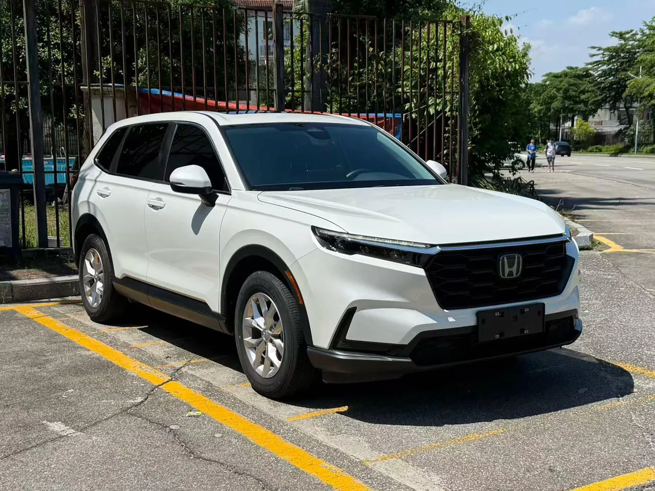 Honda 2023 CR-V 1.5T Stepless 240TURBO Two-Drive Turbo Edition 5-seat Automatic Gear 3