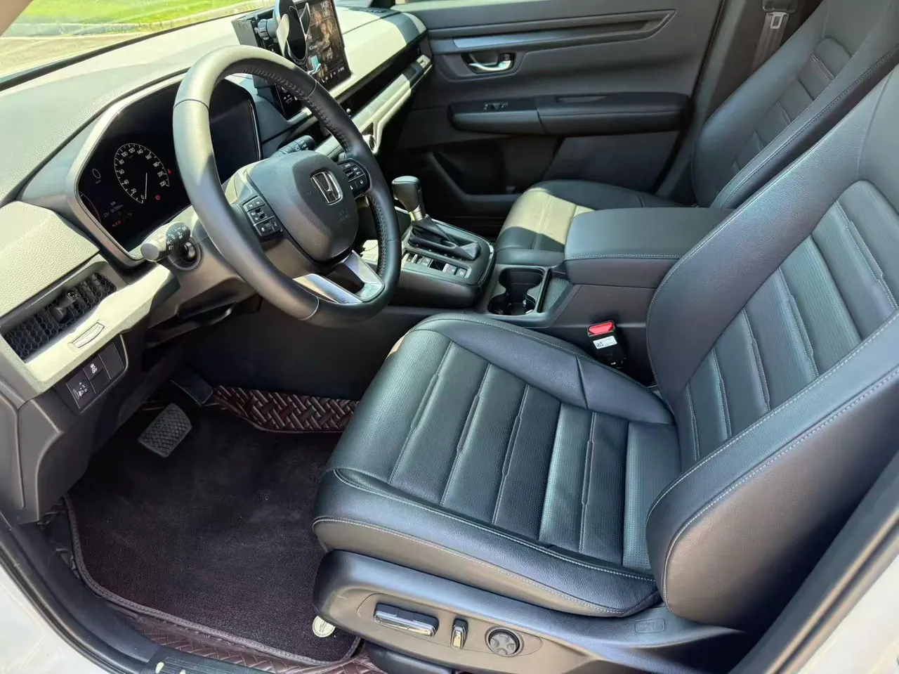 Honda 2023 CR-V 1.5T Stepless 240TURBO Two-Drive Turbo Edition 5-seat Automatic Gear 4